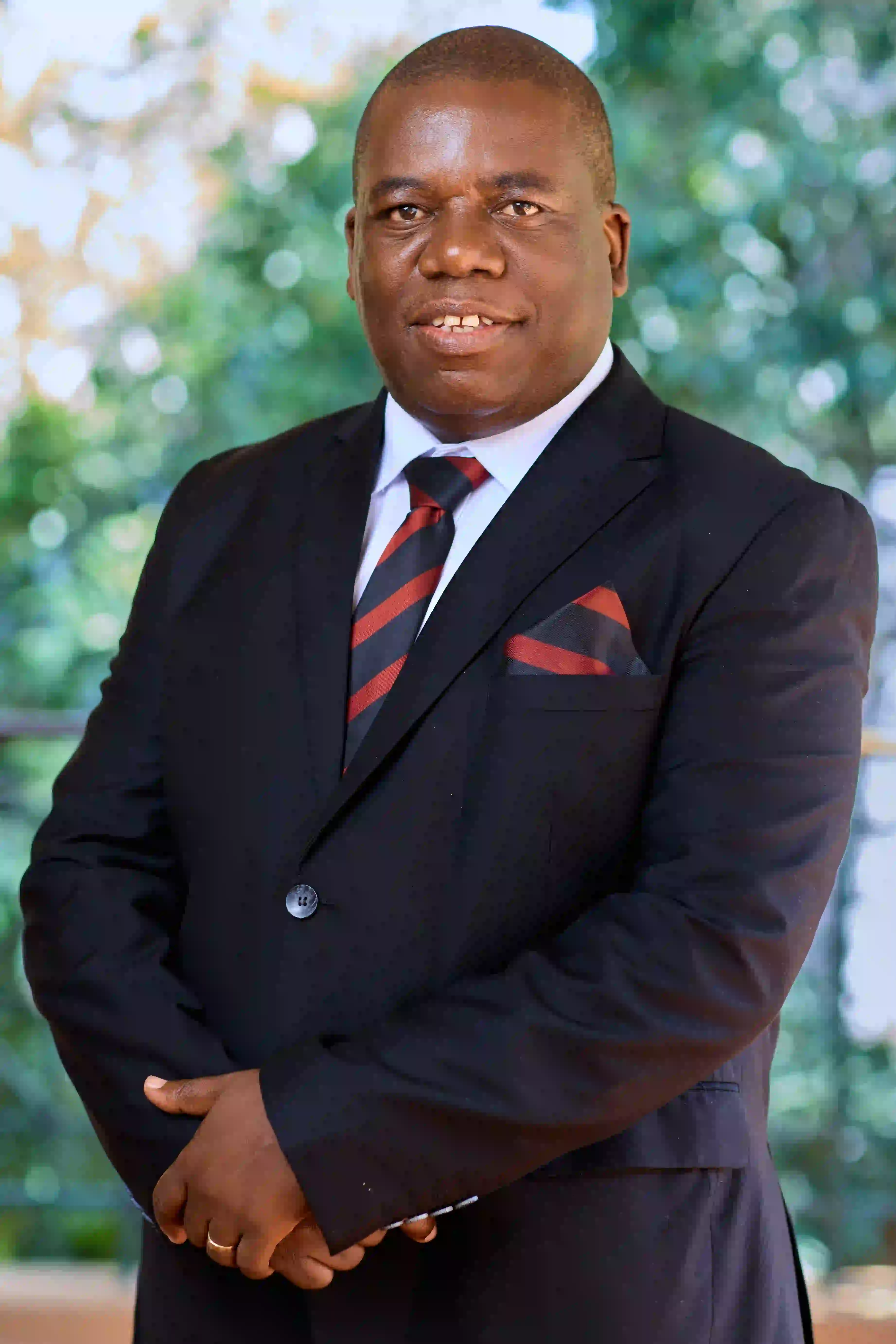 Mr H. Zinyau